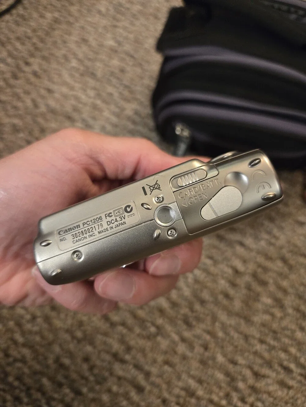 Like New Canon Sd900 Titanium